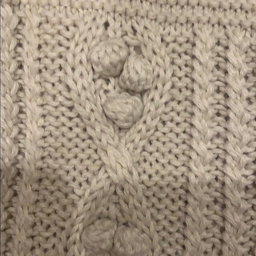 Cream Sweater - Picture 3 of 4